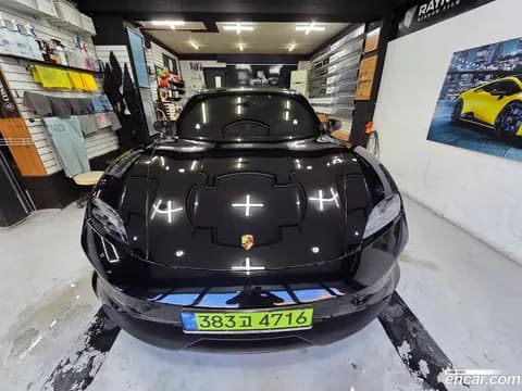 Porsche Taycan 2025 купить в Москве