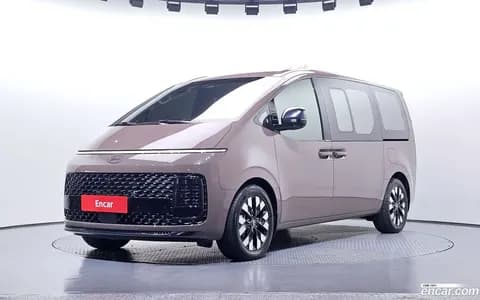 Hyundai Staria 2025 купить в Москве