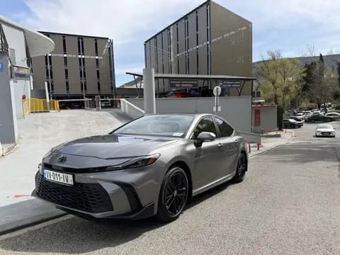 Toyota Camry 2025 купить в Москве
