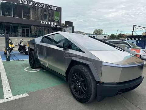 Tesla Cybertruck 2024 купить в Москве